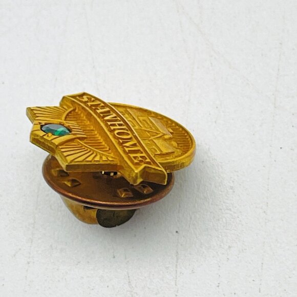 Vintage STANHOME Gold Tone Brooch Pin Green Rhinestone Cottage Design Realtor - Picture 3 of 6